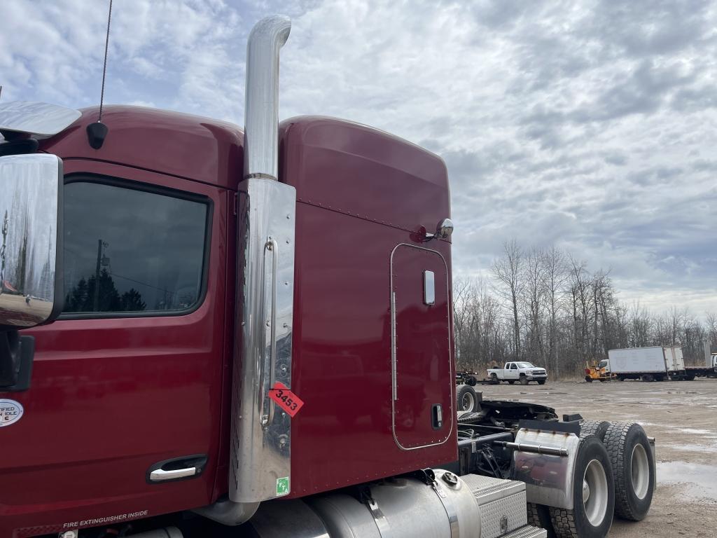 2019 Peterbilt 579 Sleeper Tractor