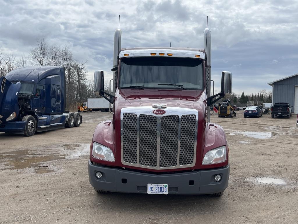 2019 Peterbilt 579 Sleeper Tractor