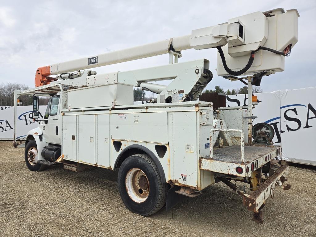 2002 International 4300 Bucket Truck