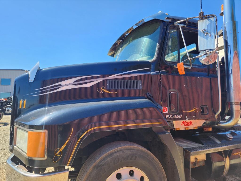 2000 Mack Ch613 Day Cab Truck Tractor