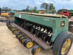 John Deere 8300 Grain Drill