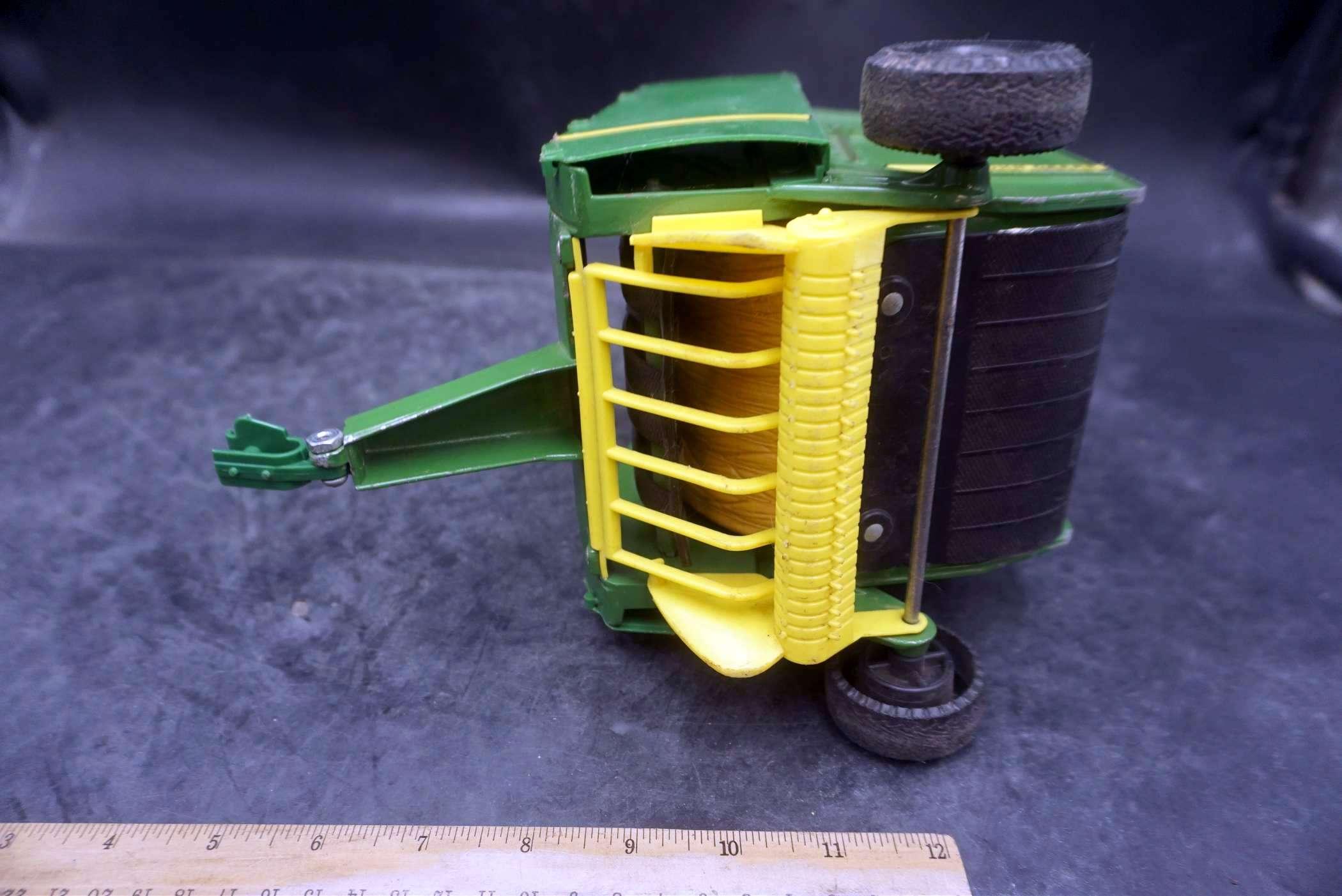 Ertl John Deere Baler