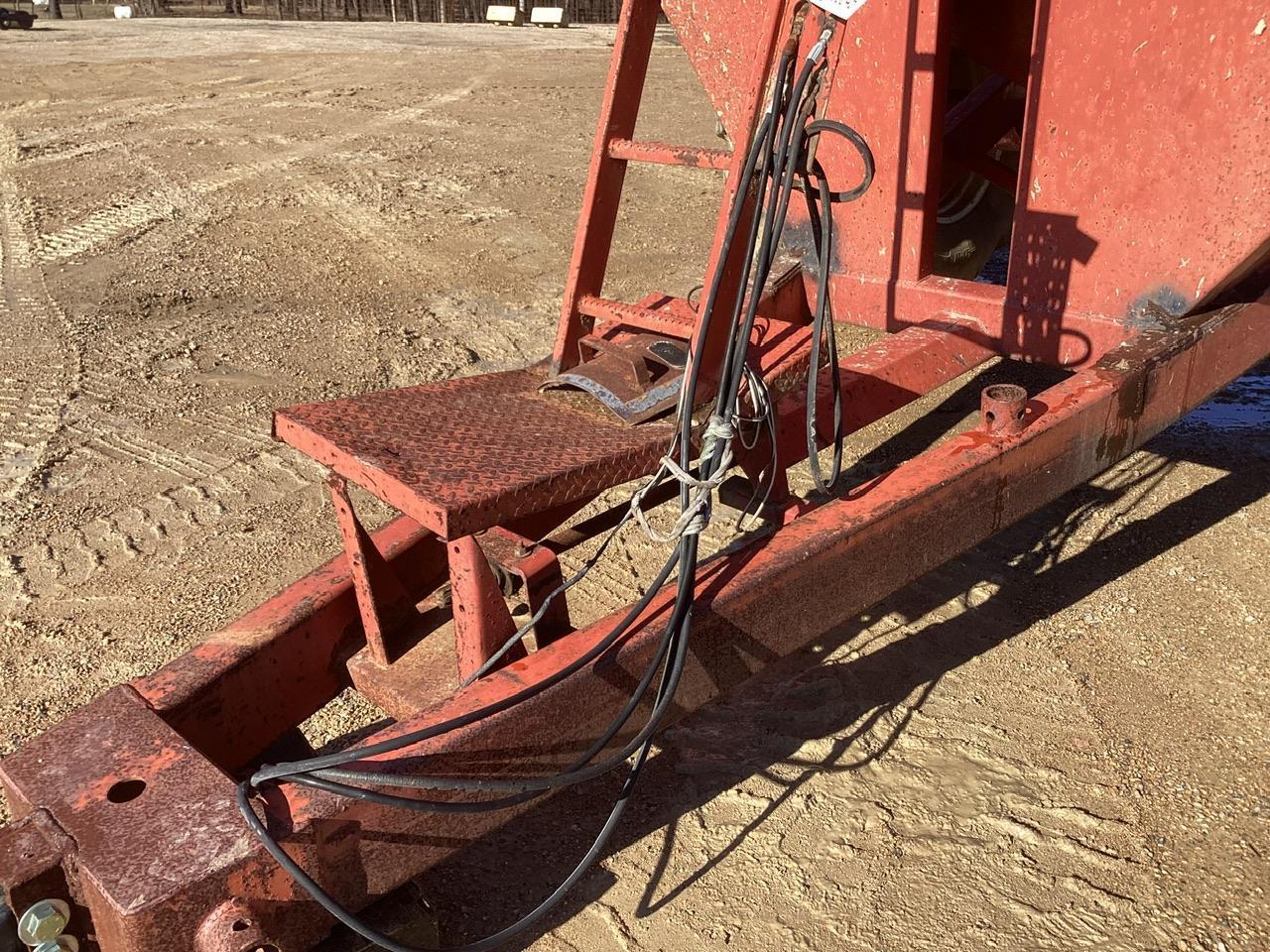 Brandt GCP1700 Grain Cart