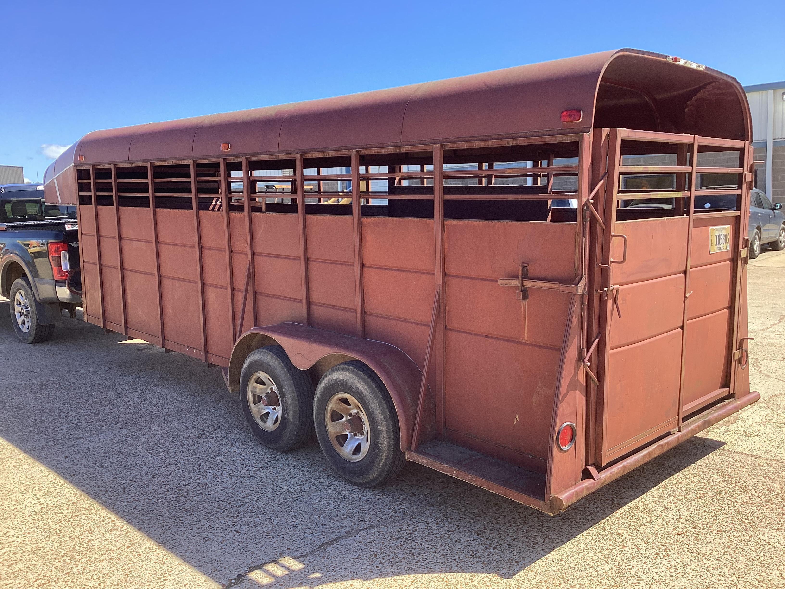 1997 Calico 20' Gooseneck Stock Trailer