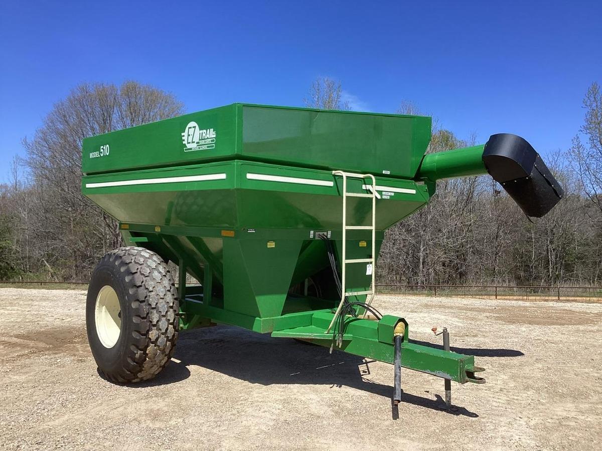 EZ Trail 510 Grain Cart