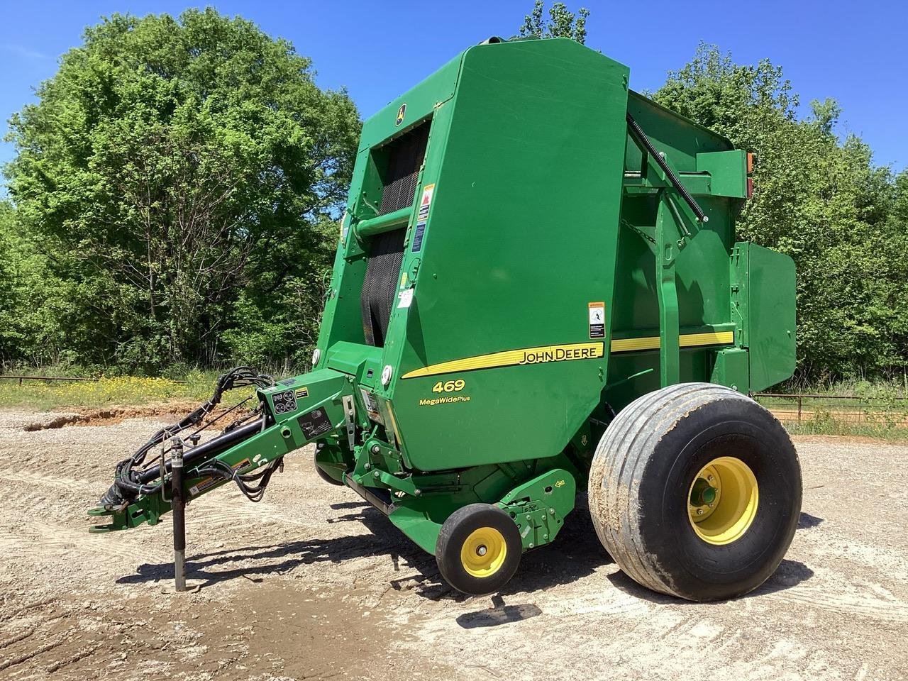 John Deere 469 Baler MegaWidePlus Net Wrap