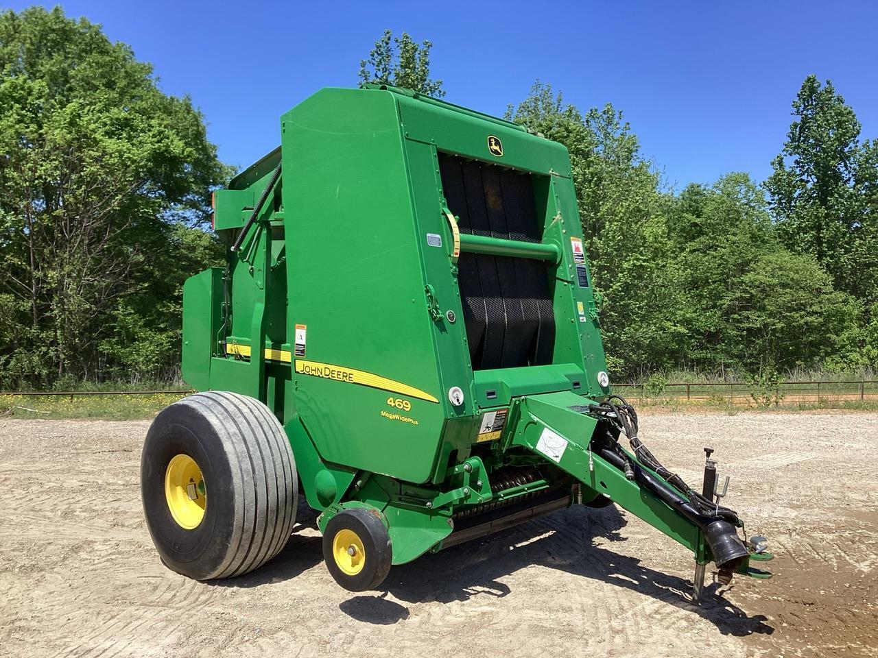 John Deere 469 Baler MegaWidePlus Net Wrap