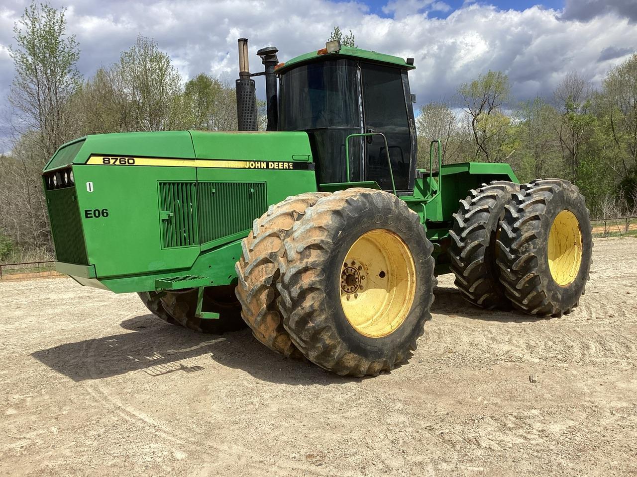 John Deere 8760 Tractor