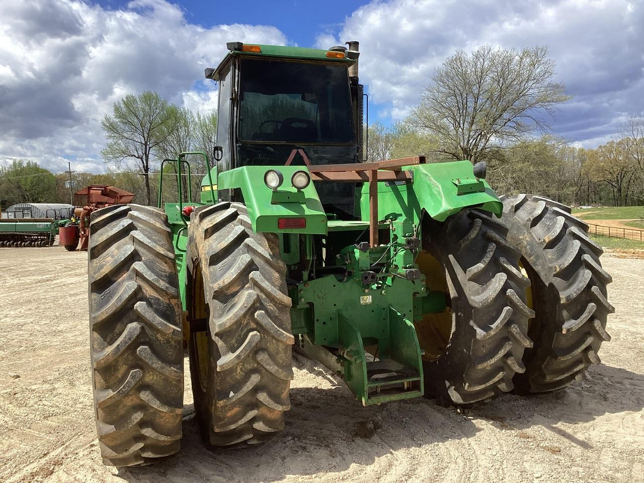 John Deere 8760 Tractor