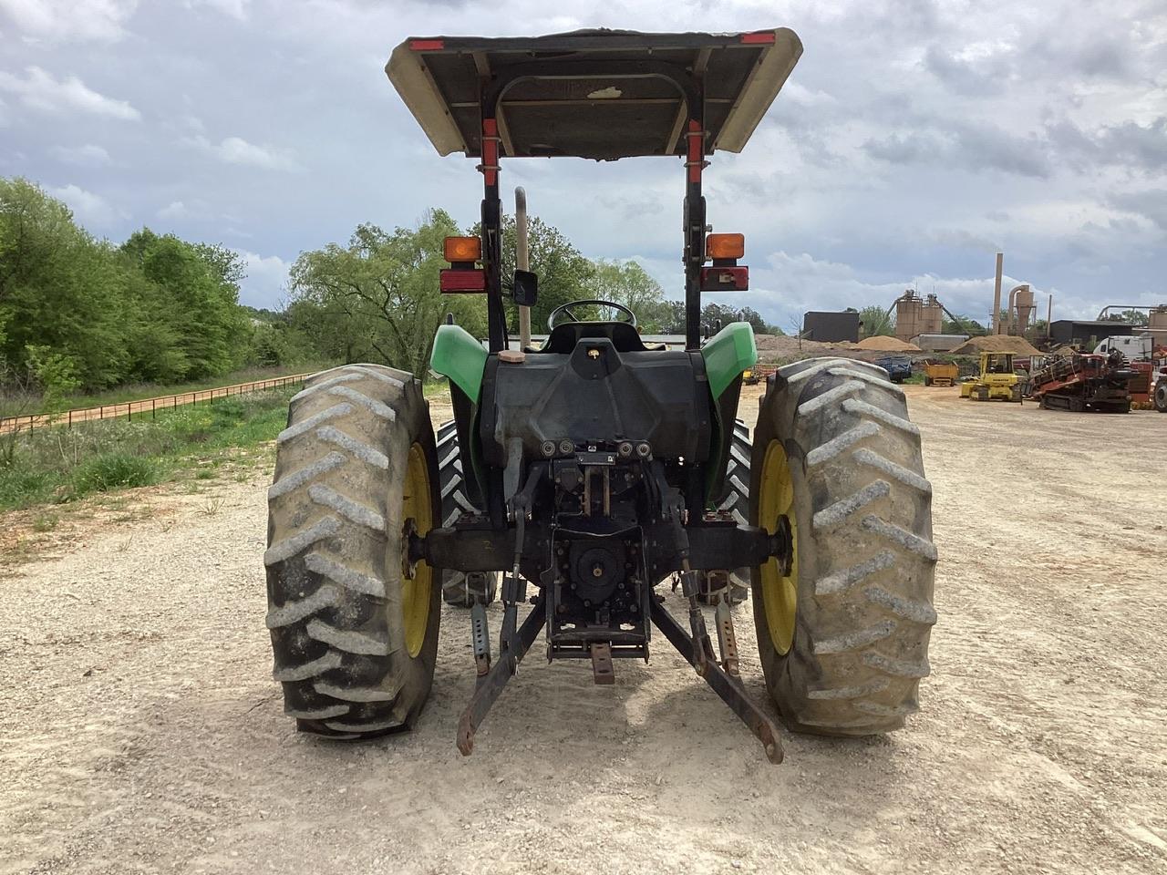 John Deere 5320 Tractor MFWD