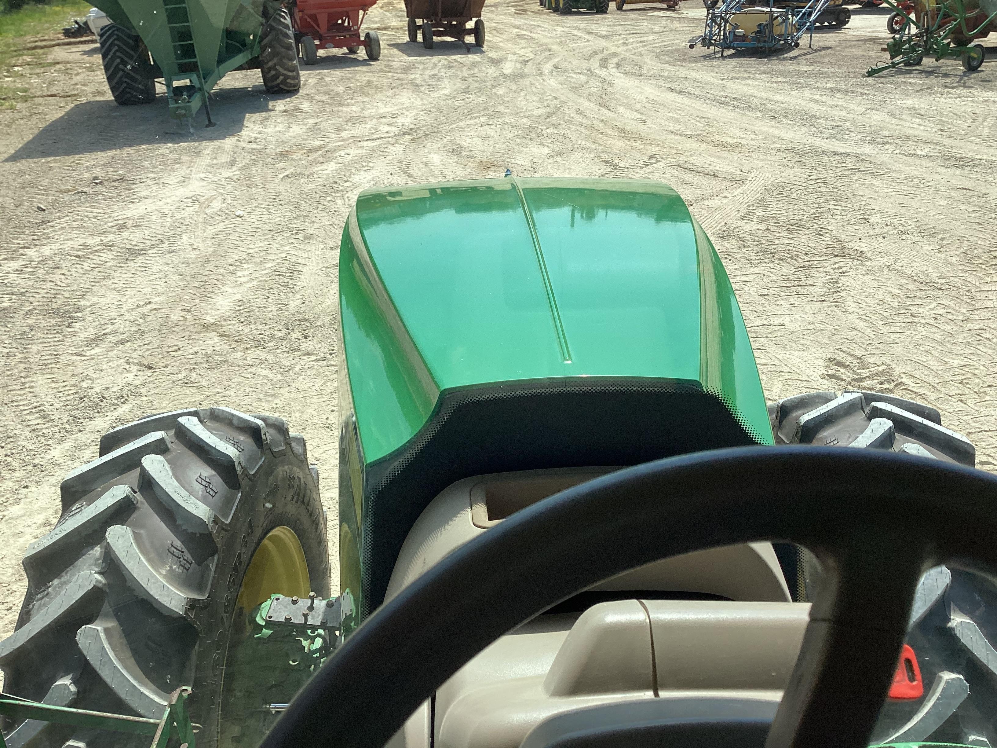 2014 John Deere 7210R Tractor