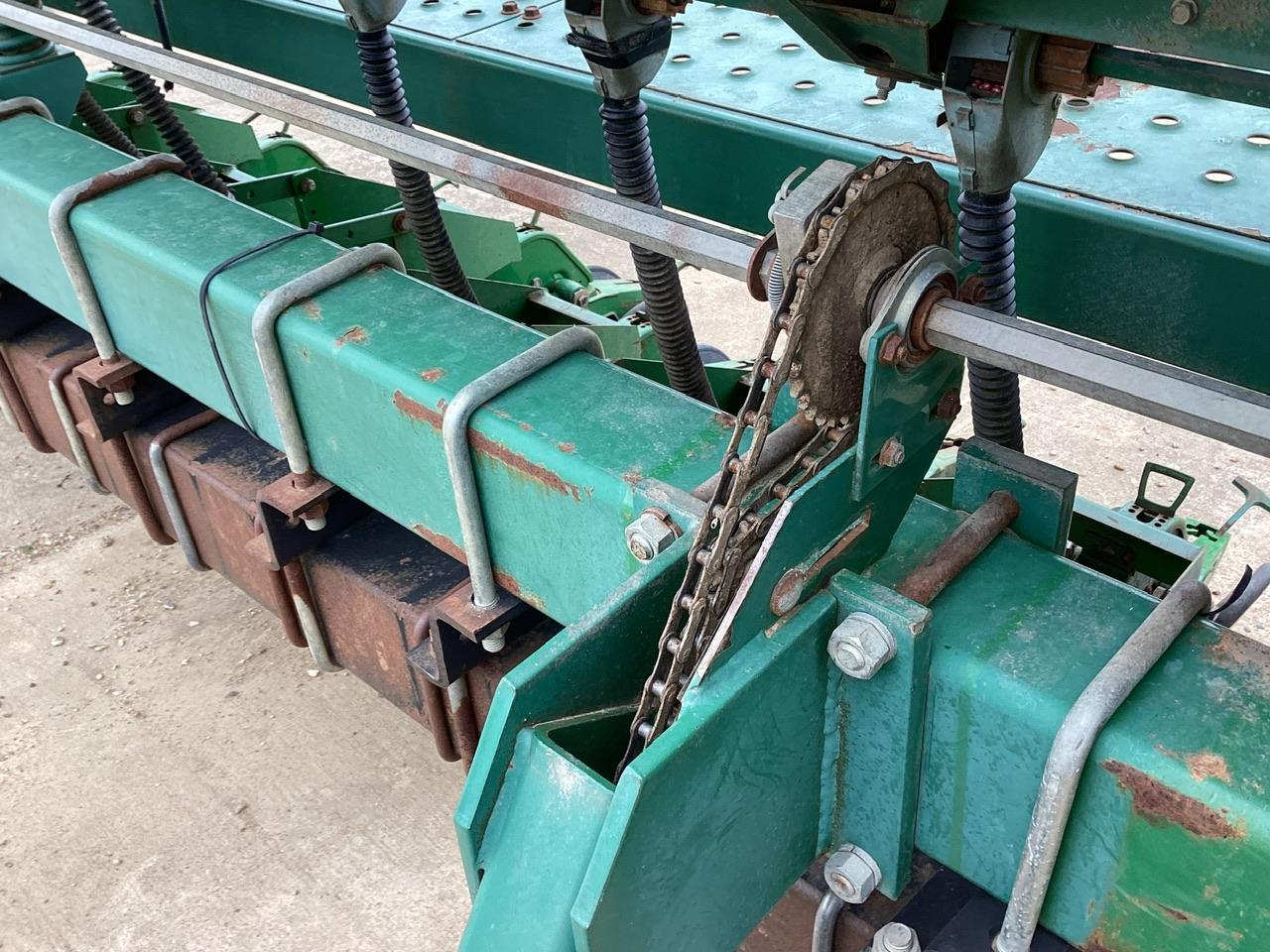 John Deere 1530 Grain Drill