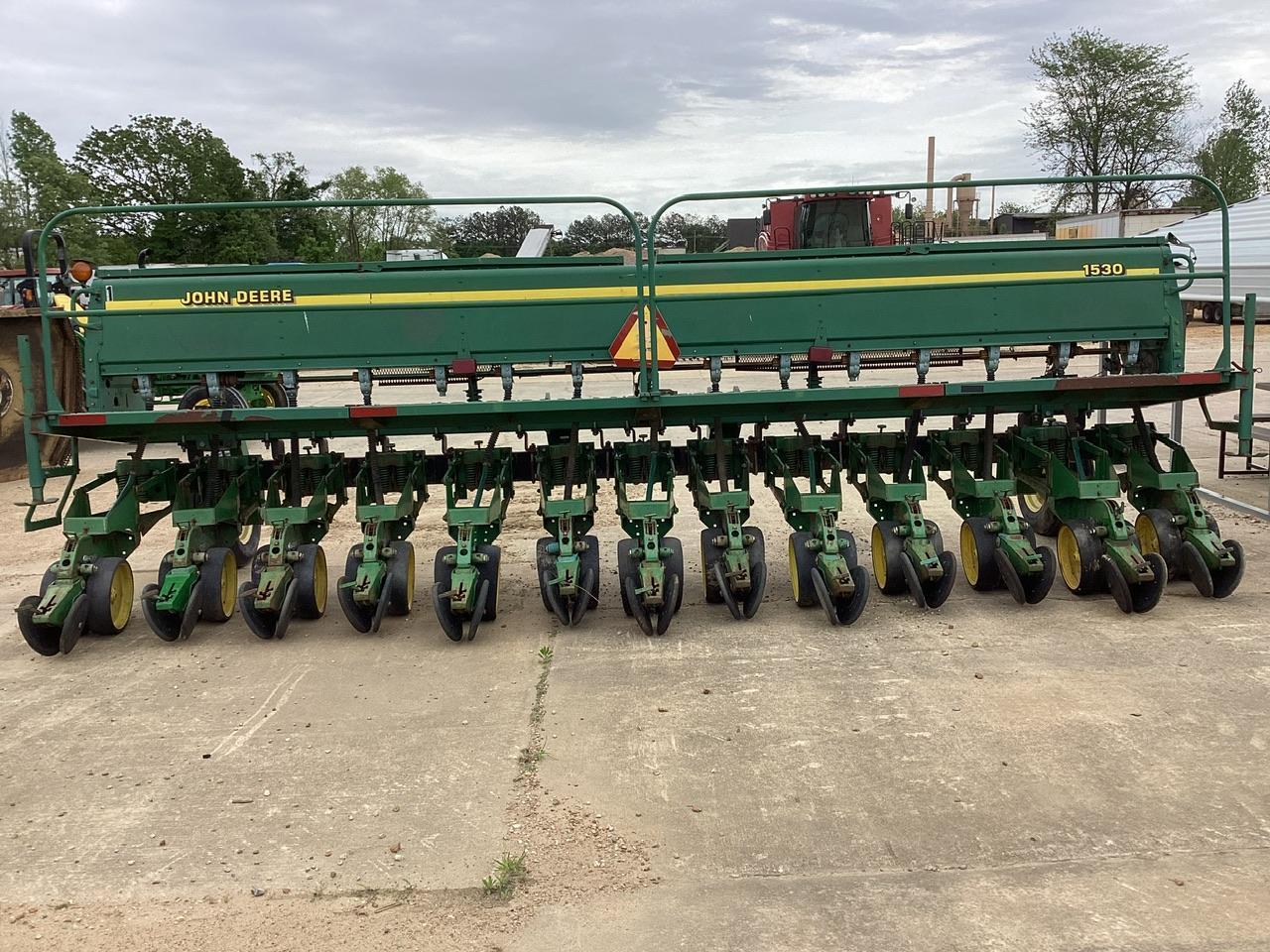 John Deere 1530 Grain Drill