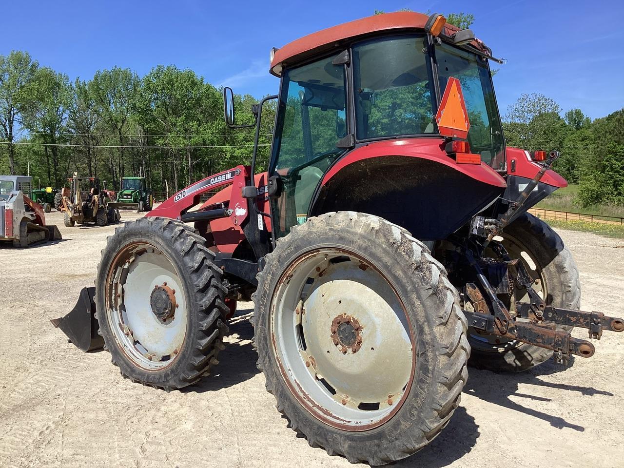 Case IH Farmall 95 Tractor W/ CIH L570 Loader