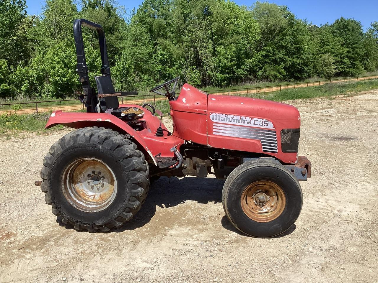 Mahindra C35 Tractor