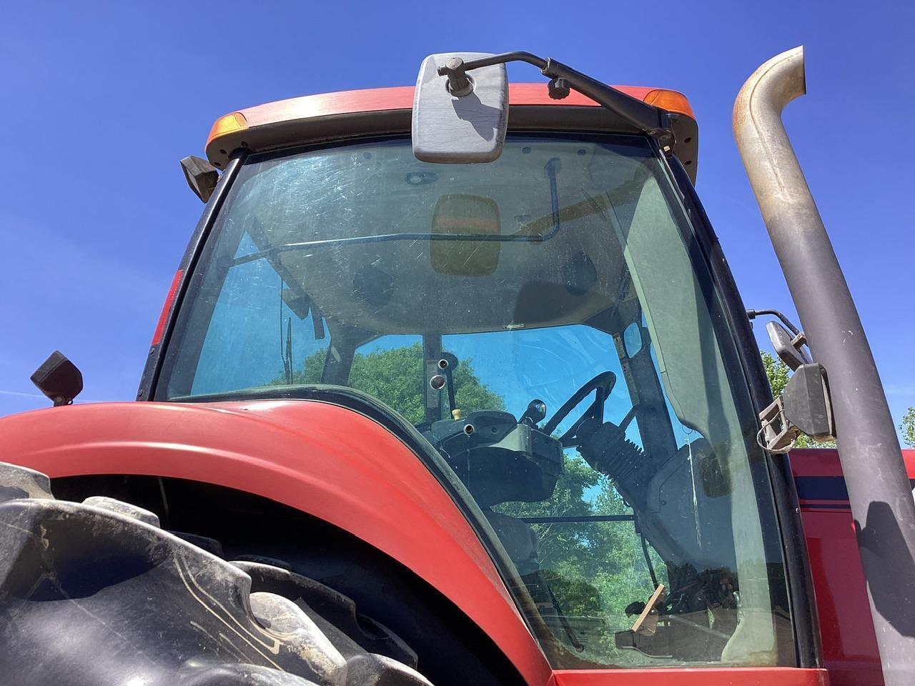 Case IH Magnum 210 Tractor