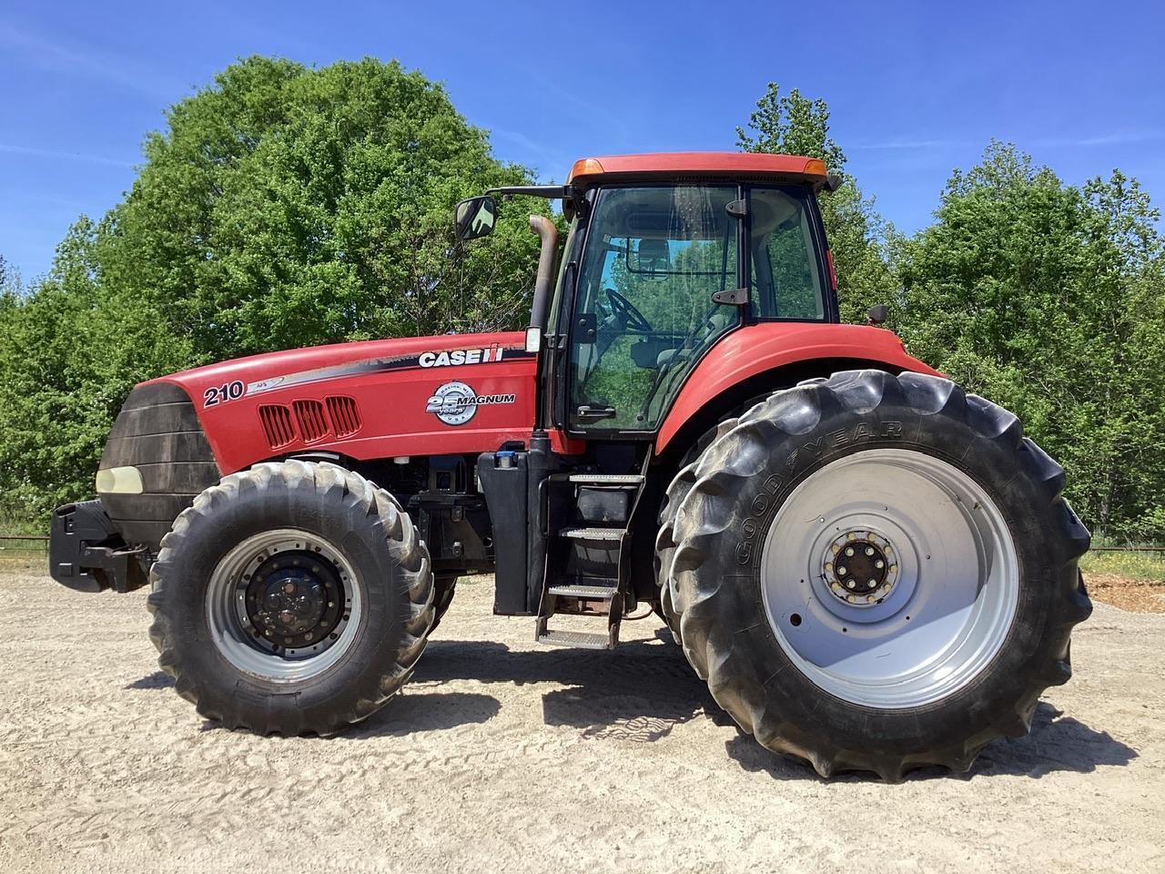 Case IH Magnum 210 Tractor