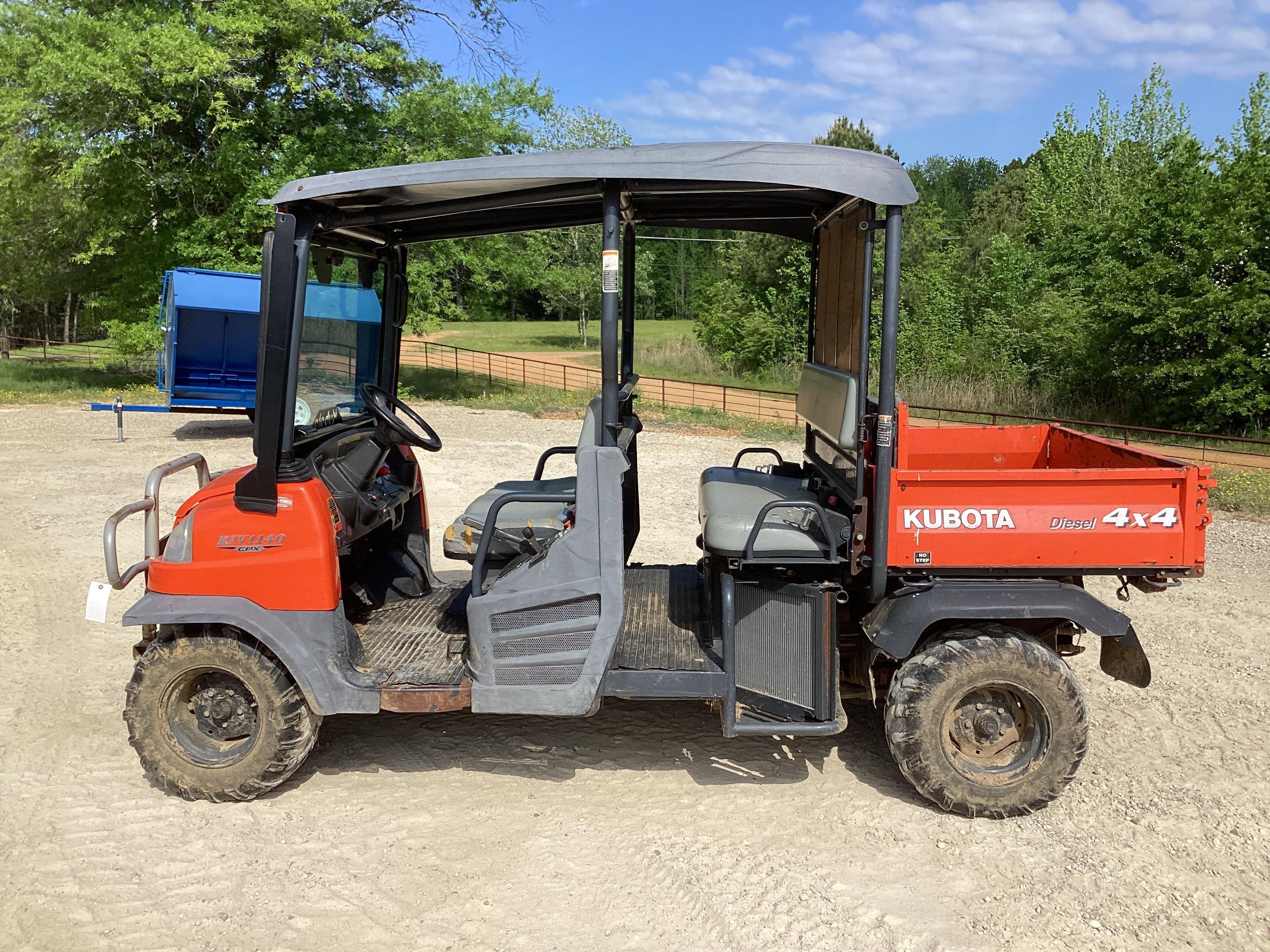 Kubota 1140CPX Side by Side