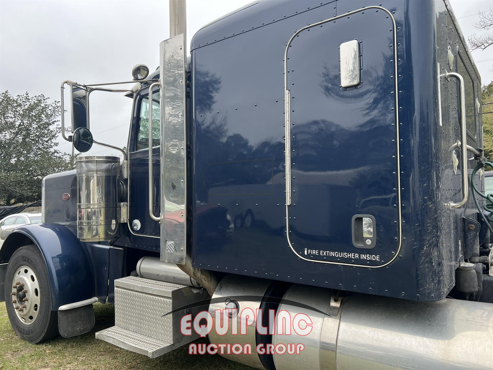 2012 PETERBILT 389 TANDEM AXLE SLEEPER