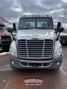 2016 FREIGHTLINER CASCADIA TANDEM AXLE DAY CAB