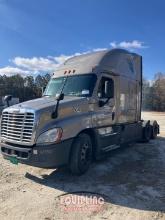 2018 FREIGHTLINER CASCADIA SLEEPER