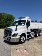 2019 Freightliner Cascadia TANDEM AXLE DAY CAB