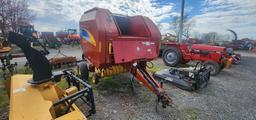 New Holland BR7060 Round Baler