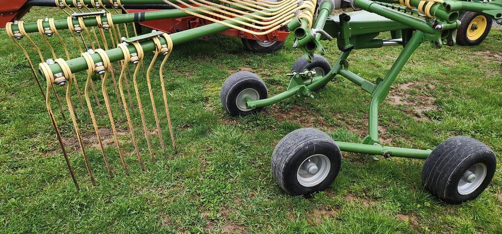 Krone Swadro 42T Rotary Rake (NICE)