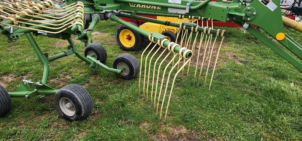 Krone Swadro 42T Rotary Rake (NICE)