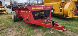 Pequea 175P Manure Spreader (LIKE NEW)