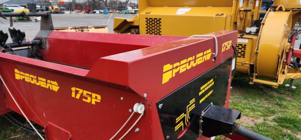 Pequea 175P Manure Spreader (LIKE NEW)