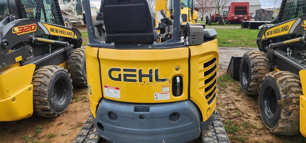 2018 Gehl Z25 Mini Excavator (RIDE AND DRIVE)