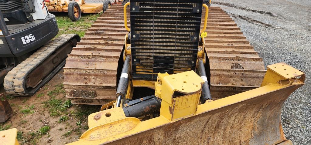 2013 Caterpillar D4K2 LGP Dozer (RIDE AND DRIVE)