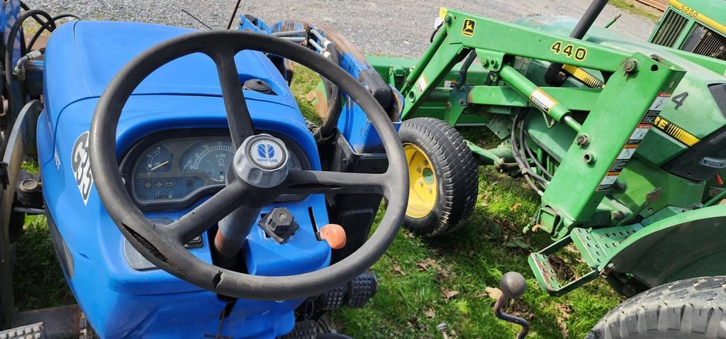 2005 New Holland TC29DA Tractor (RUNS)