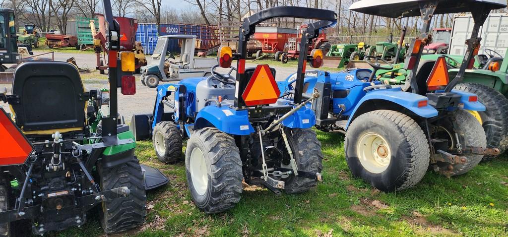 2014 New Holland Boomer 24 Tractor (RIDE AND DRIVE)