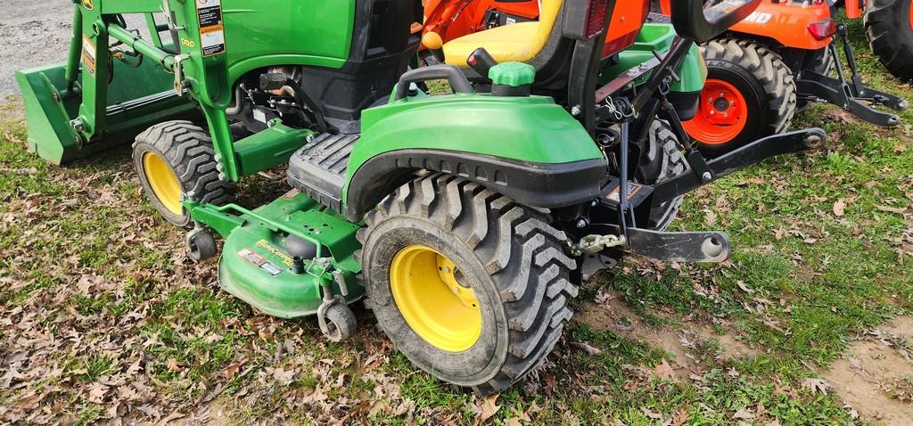 John Deere 1023E Compact Trctor (RIDE AND DRIVE)