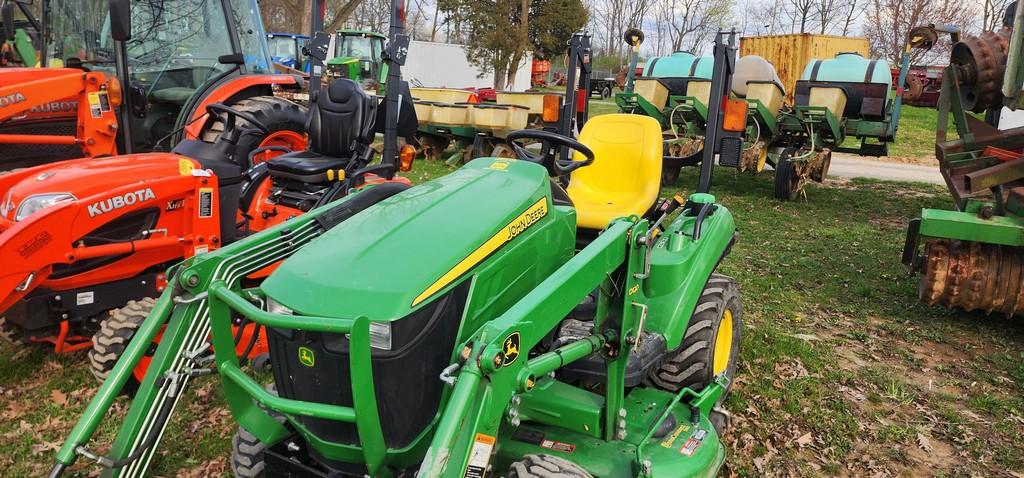 John Deere 1023E Compact Trctor (RIDE AND DRIVE)