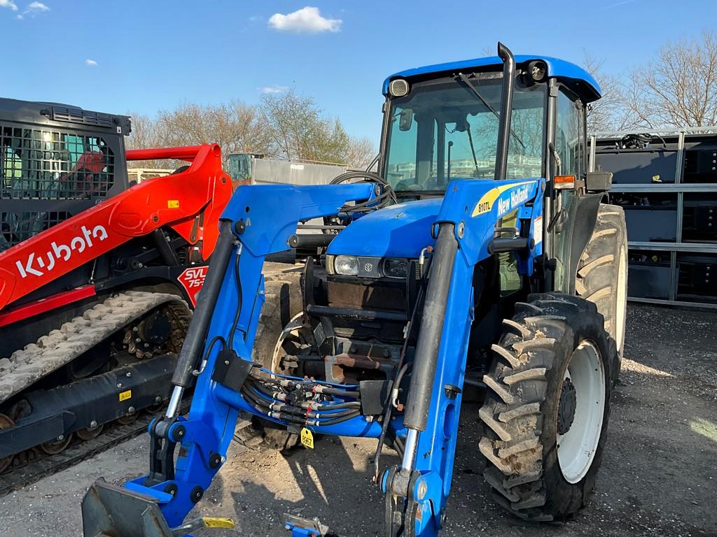 New Holland TN65 Tractor (RIDE AND DRIVE)