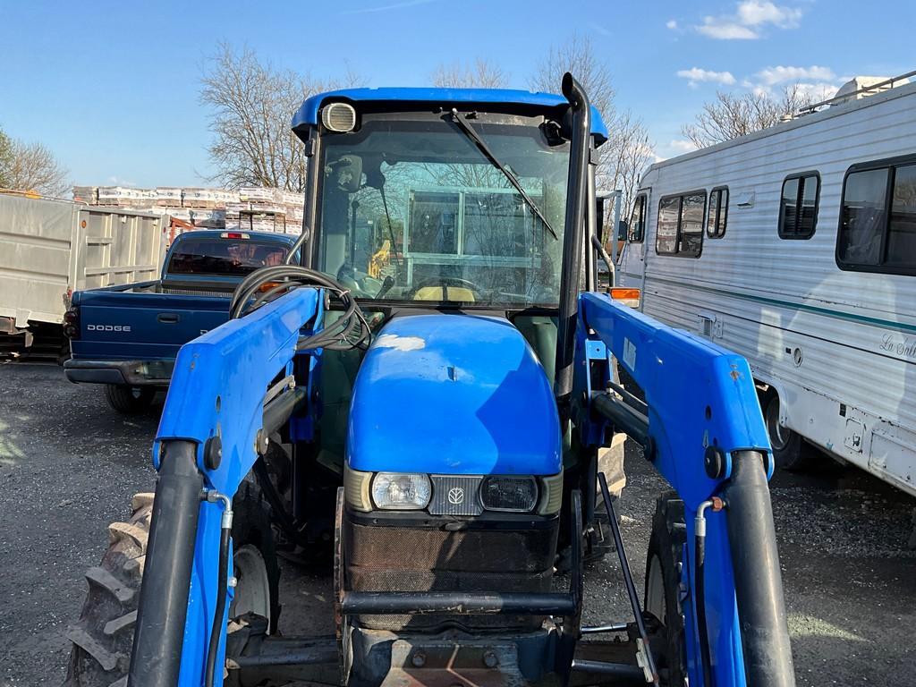 New Holland TN65 Tractor (RIDE AND DRIVE)