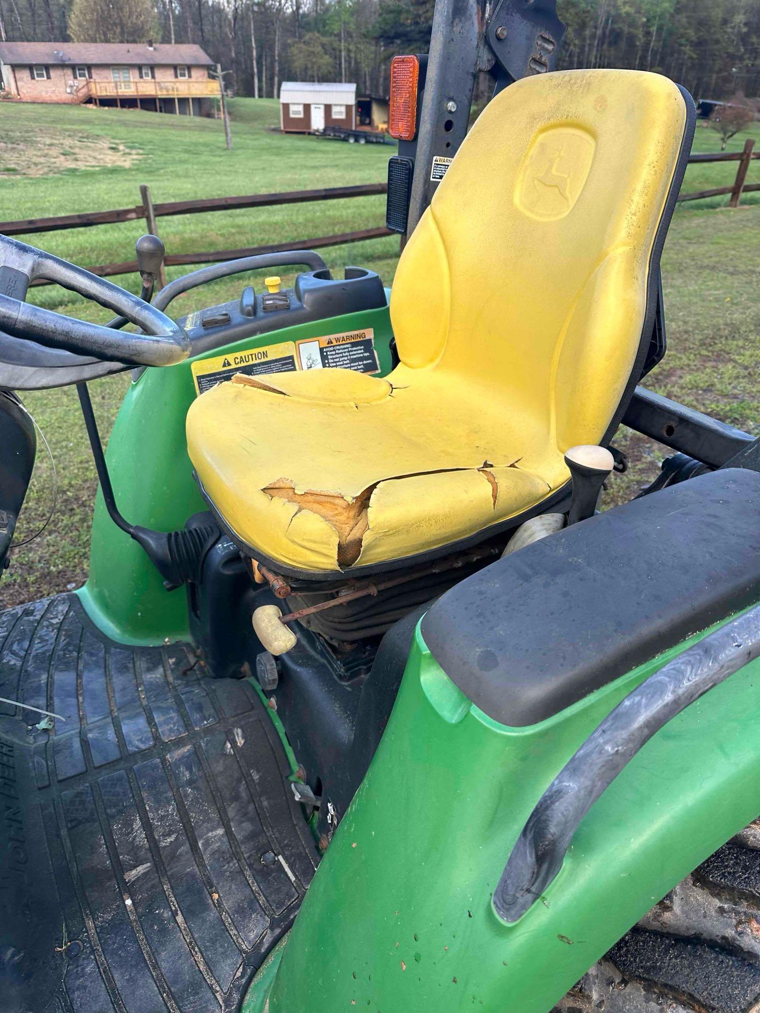 JOHN DEERE 4210 4WD TRACTOR W/ LOADER