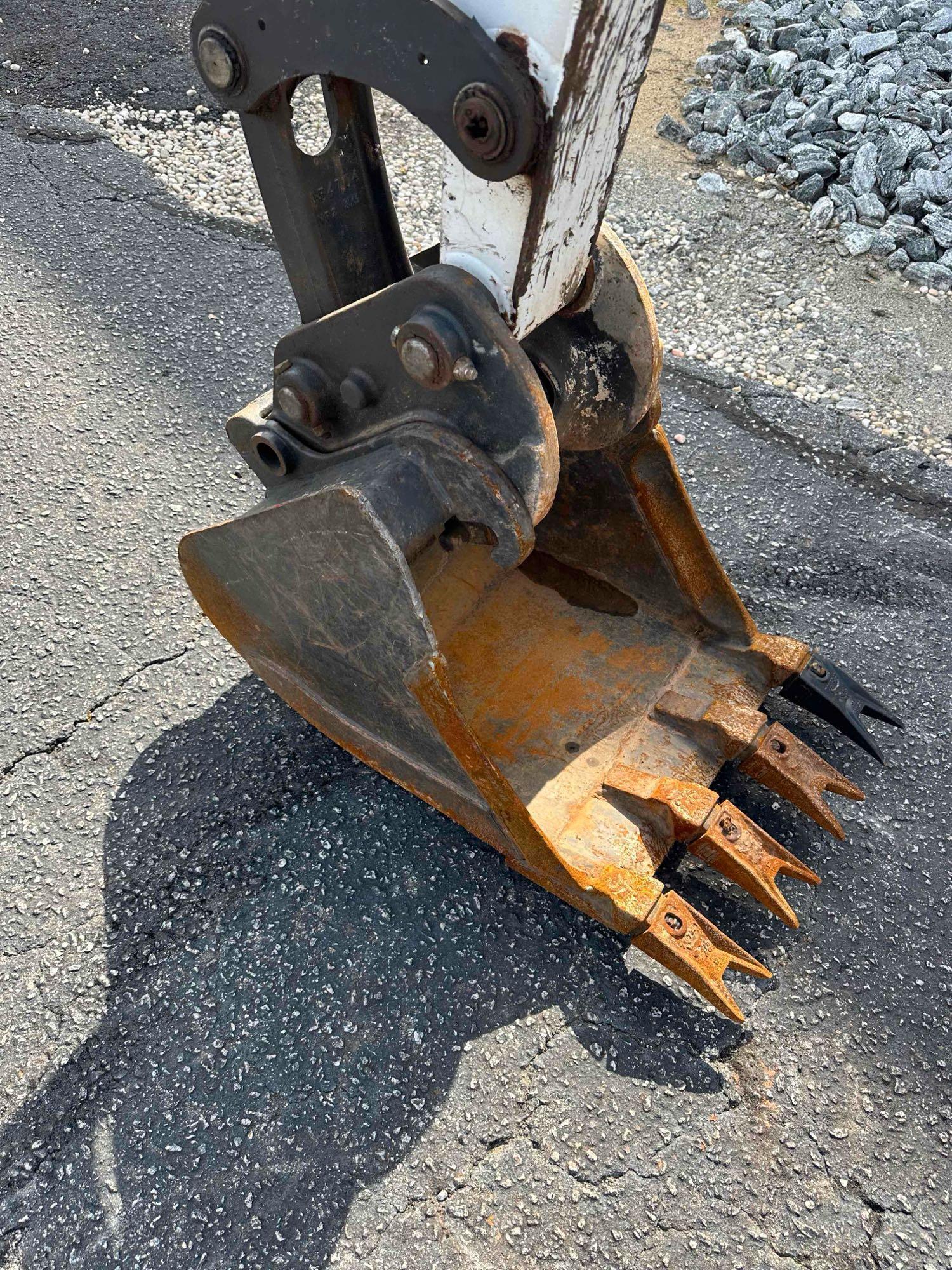 2019 BOBCAT E26 MINI EXCAVATOR