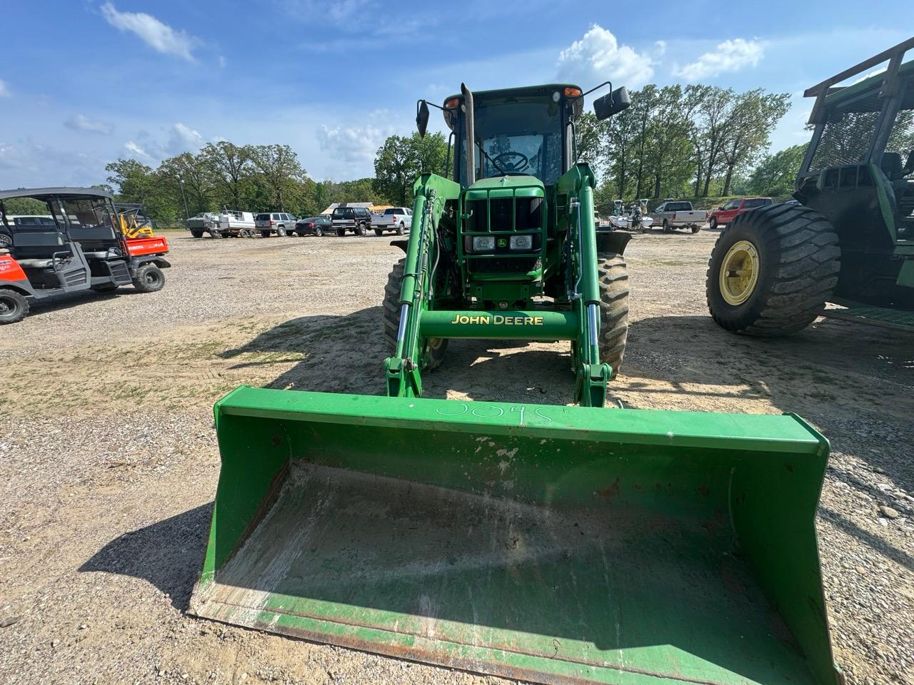 JOHN DEER 6155D