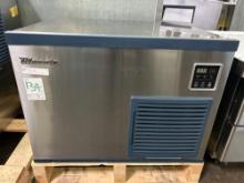 Blue Air 500 lb. Crescent Cube Ice Machine.