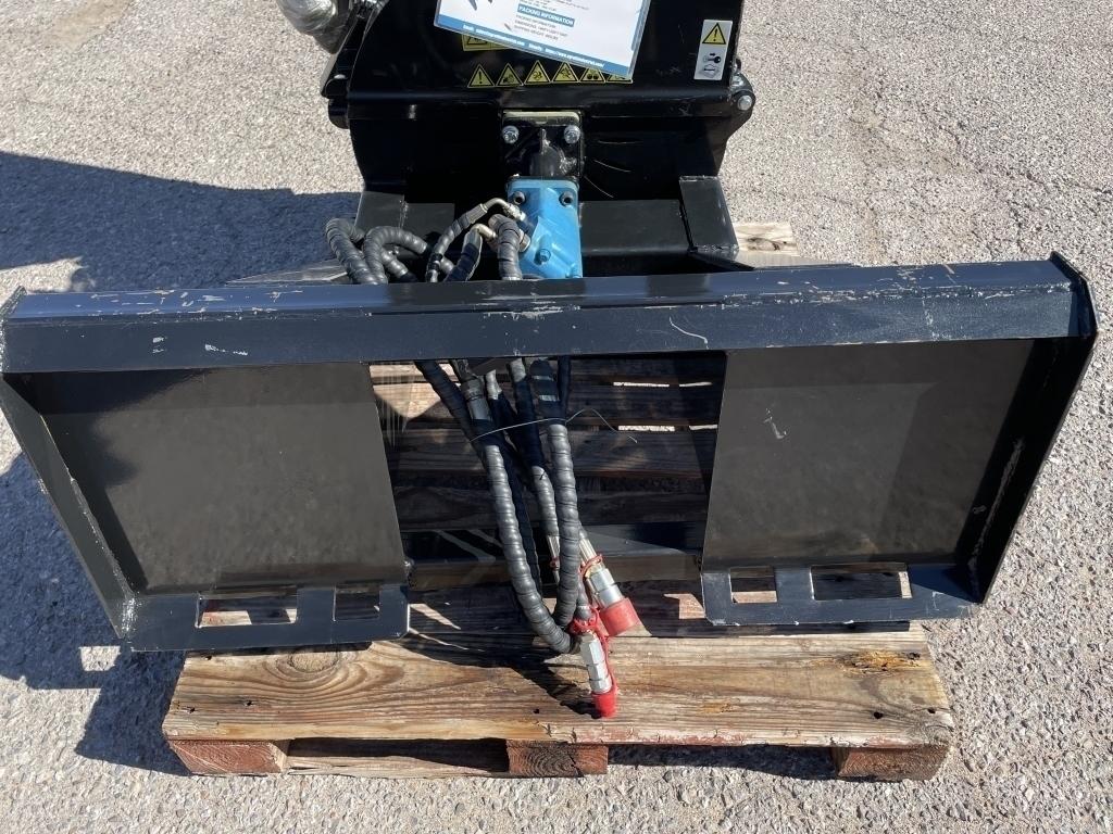 UNUSED Hydraulic Skid-Steer Wood Chipper