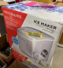 FRIGIDAIRE ICE MAKER