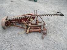 IH 1300 SICKLE MOWER