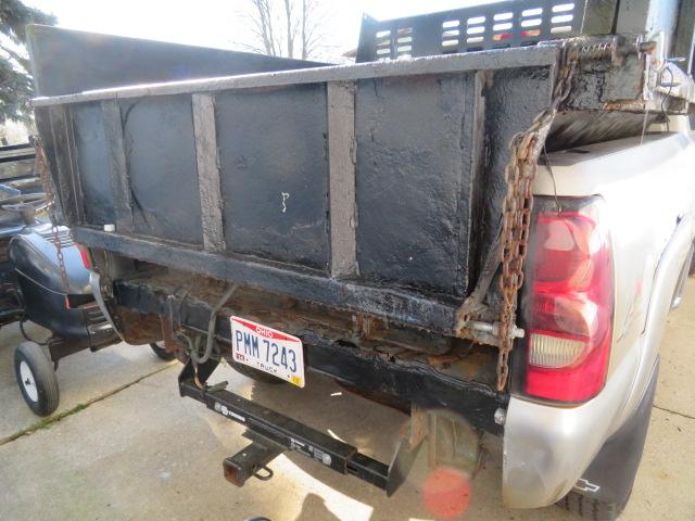 2004 Chevy 2500HD Pickup Truck