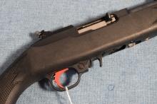 FIREARM/GUN RUGER 10/22 !! R 183