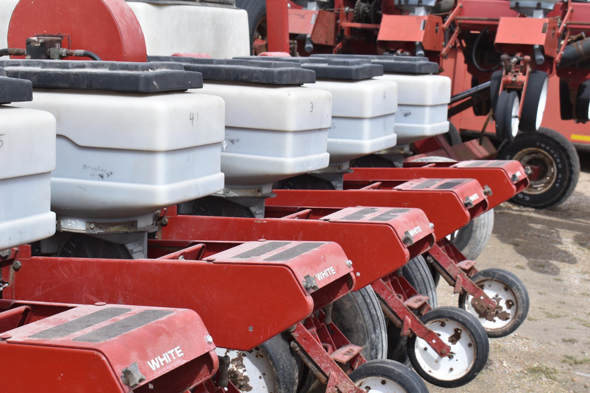 White 6100 6 Row Corn Planter