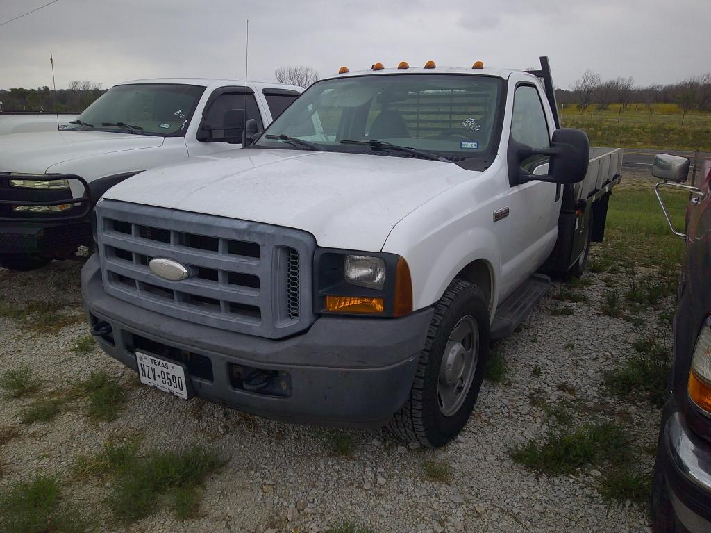 2006 FORD F350 SW FLATBED S.CAB PU